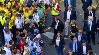 El dinamitero Puigdemont colapsa a Zapatero que muy asustado se instala en el drama
