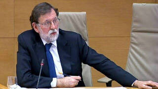El diputado socialista Sicilia se lleva el repaso de Rajoy: 