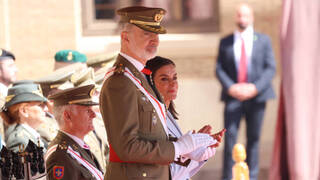 Felipe VI jura bandera 40 años después con la Princesa Leonor como testigo